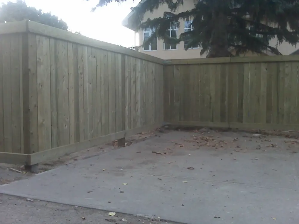 Back Alley Fence C&M Construction Ltd.